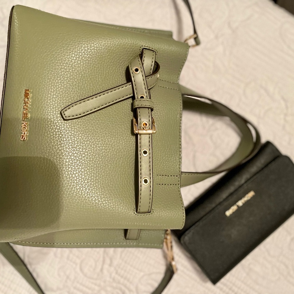 Authentic Michael Kors